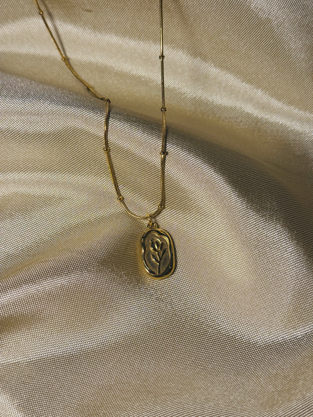 Golden Bosette Necklace
