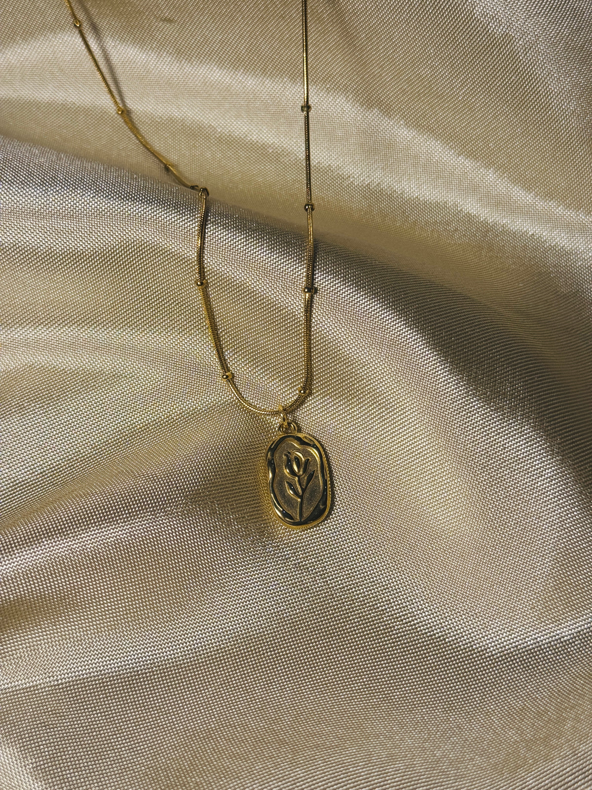 Golden Bosette Necklace