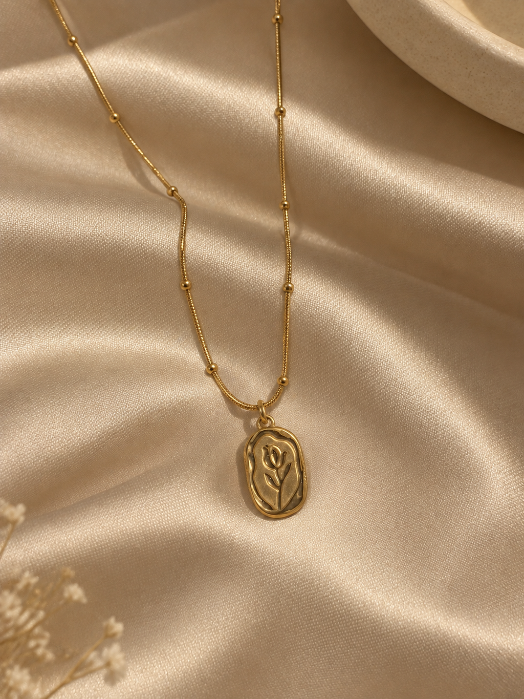 Golden Bosette Necklace